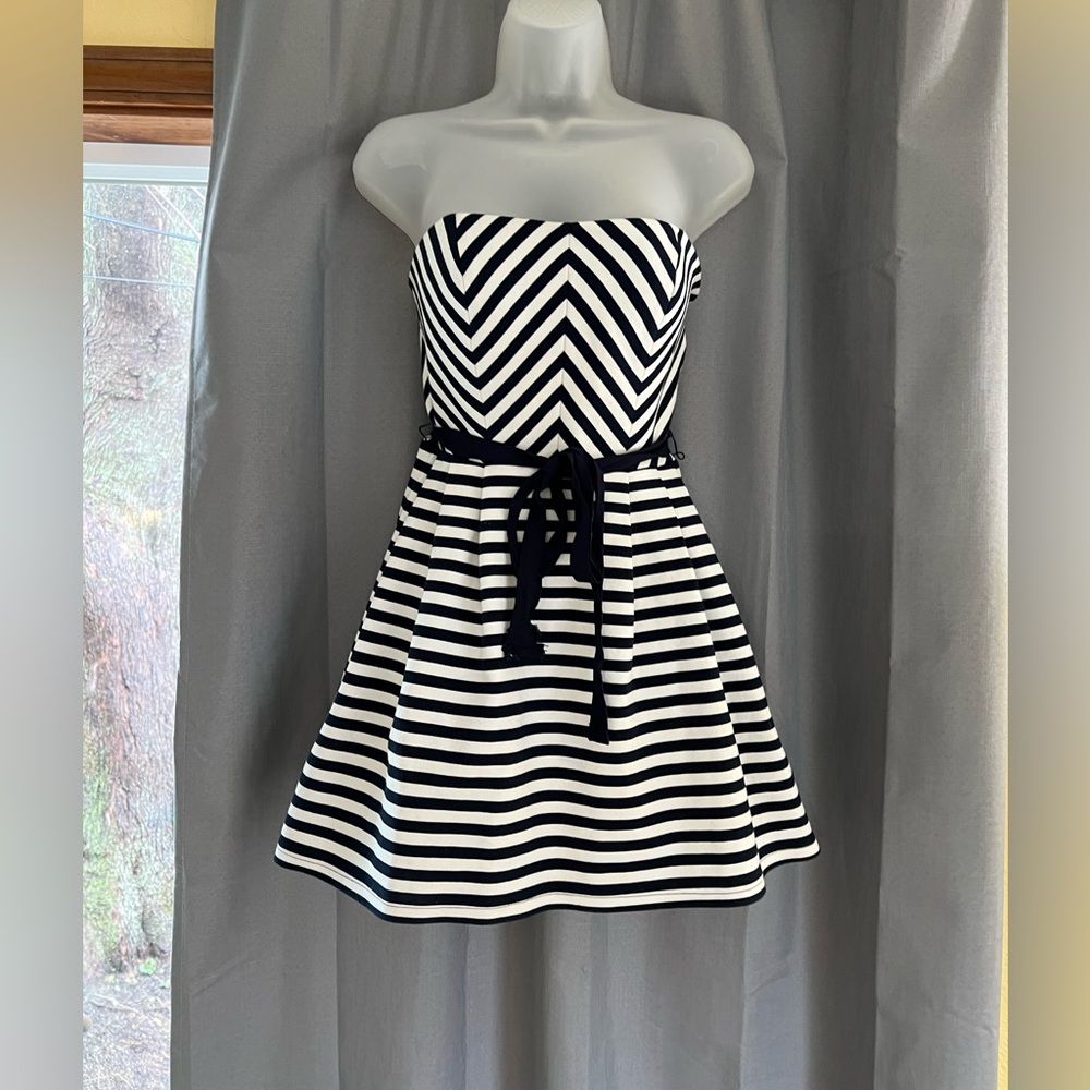 Forever 21 Strapless Stripe Dress
